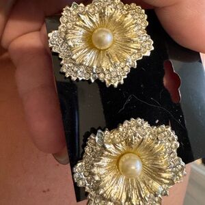 Vintage Gold Floral Earrings with Pearl Center